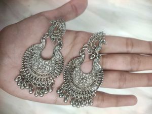 Earings