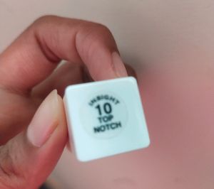Insight Lipstick, Top-notch