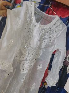 White Embroidered Kurta