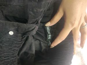 Corduroy Black Skirt 🖤