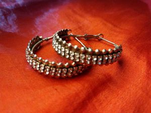 Earings