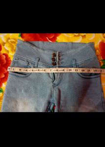 Women&#39;s Jeans