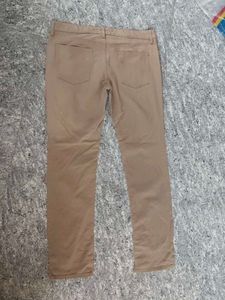 Uniqlo Comfy Tan Chinos - Classic Style