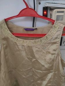 Elegant Sleeveless Top