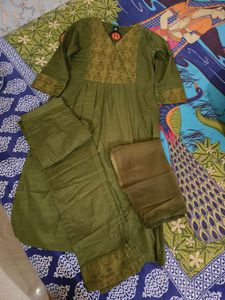 TISYA NYRAA CUT OLIVE GREEN KURTI 💚