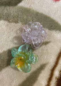 mars lip liner And Flower Claw Clips