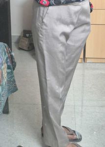 Light Beige Formal Trousers – Size 32(Loose Fit)