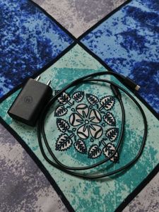 Motorola Charger - Like New68W with original cable