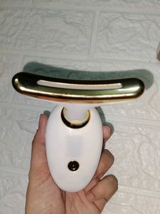 Lifting And Firming FACE MASSAGER
