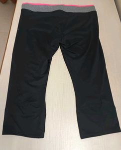 ACTIVEWEAR CAPRI PANTS