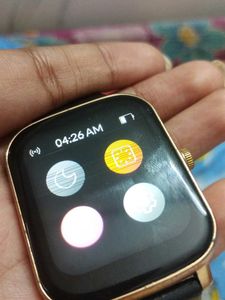 Noise Smart Watch With Charger