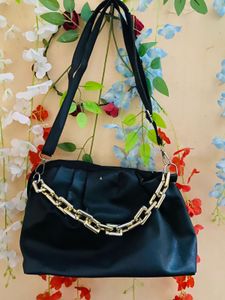 Black Chain Shoulder Bag