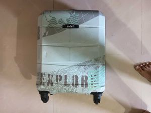 Safari &#39;Explore&#39; Travel Trolly Bag