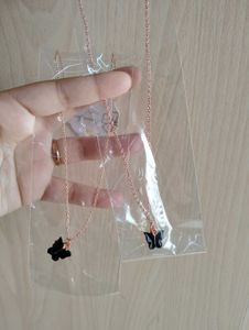 BLACK HEART NECKLACE 💜-2 PCS
