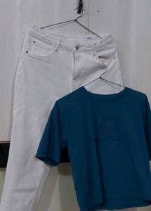 White Jeans With Blue Oversized T-shirt