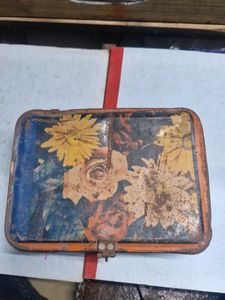 Vintage Floral Tin Box