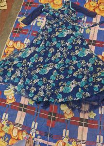 gown