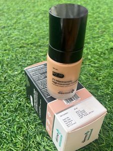 Derma Co Foundation SPF 40