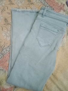 Boatcut Jeans Grey Colour