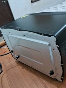 Mara Toaster Oven - Black