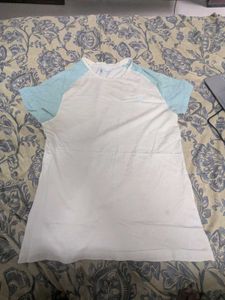 11 Nos T-shirt