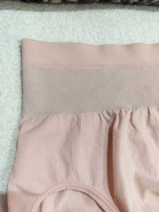 Peach High-Waisted Panties 🩷