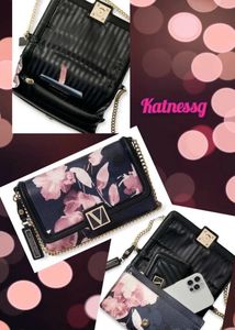 ⭐️VICTORIA&#39;S SECRET⭐️ Mini Shoulder Bag