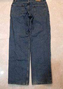 Signature Levi&#39;s Jeans