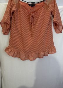Chic Chevron Print Top