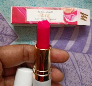 Myglamm Lit Satin Matt Lipstick