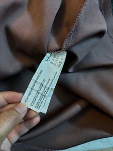 Sweatshirt With Long Sleeves And  Hood