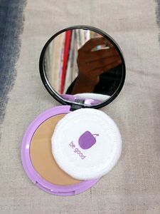Plum Matte Compact Powder With 15 Pf