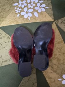 New Zara Fur Heel ( Check Flaw)