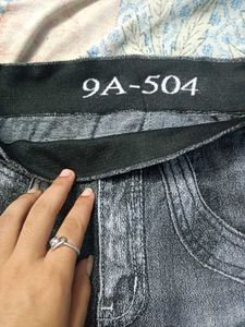 Grey Leggings 🫰🏻