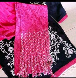 Beautiful wollen kurta &amp; velvet legging &amp; stall