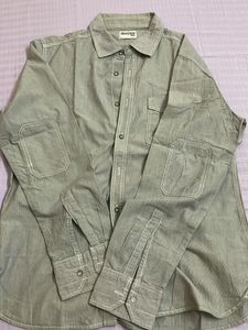 Levis Men shirt Color-light Grey!