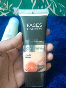 Faces Canada Combo