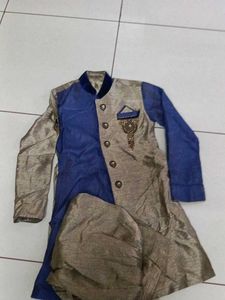 Boy&#39;s Sherwani Set