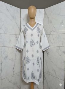 Elegant White Embroidered Kurta