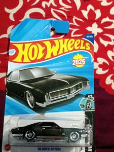 Hot Wheels '66 Buick Riviera
