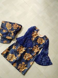 Small Kurti Shalwar Closed Chalk Style.