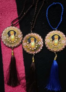 Only 1 Pc Guru Nanak Dev Ji With 10 gur Car Hangi