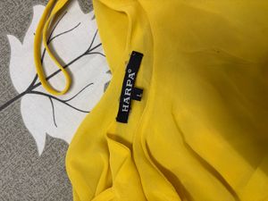 A Fashionable Yellow Top