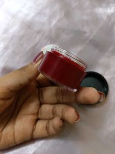 Nourish Mantra Lip Balm - Beetroot Blast