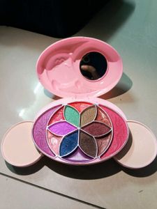 Magic Makeup Kit