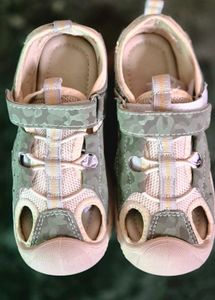 New Boys Clog Sandal In Size 1