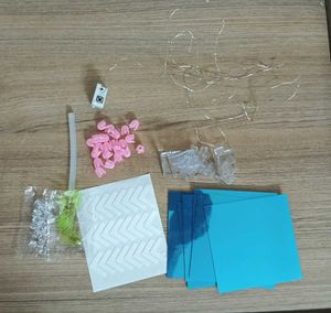DIY TULIP LIGHT SQUARE