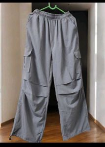 PRICE DROPPED 💥Clearing Sell 2 Cargo +Trouser