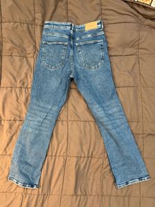 STRAIGHT HIGH WAIST ANKLE LENGTH JEANS