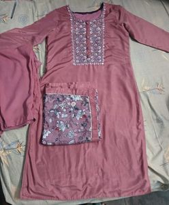 ISHIN Elegant Mauve Kurta Set with Dupatta